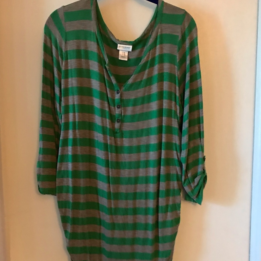 Maternity shirt by Motherhood Maternity